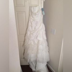 Wedding dress new
